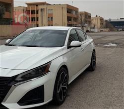 نيسان ألتيما